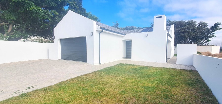 4 Bedroom Property for Sale in Shelley Point Western Cape